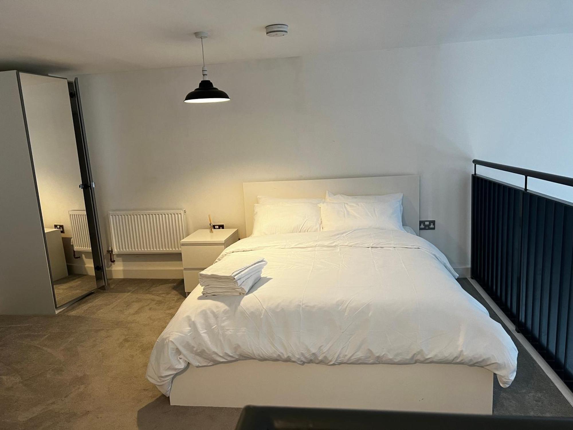 Luxurious 1-Bedroom With Parking Birmingham Kültér fotó